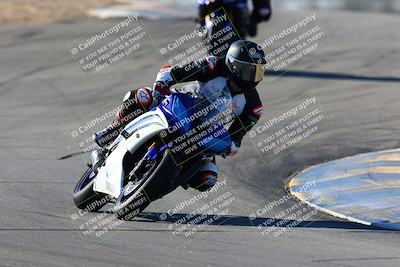 media/Jan-09-2022-SoCal Trackdays (Sun) [[2b1fec8404]]/Turns 9 and 8 (920am)/